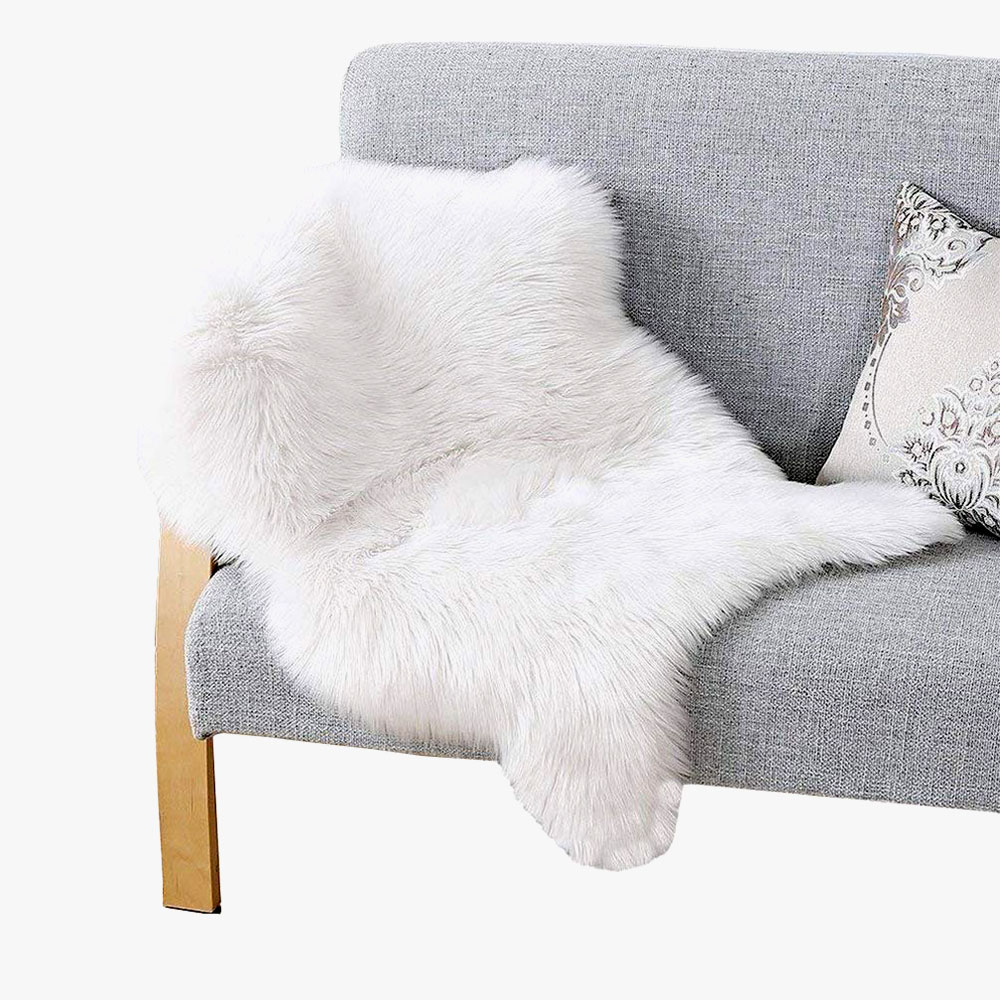 Rug with Faux Fur Cover - Obrázek 2